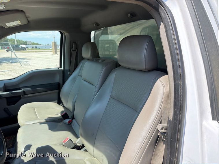 image for item EX4608 2016 Ford F150 pickup truck