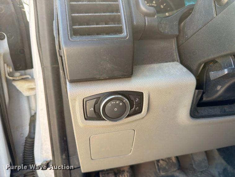 image for item EX4608 2016 Ford F150 pickup truck