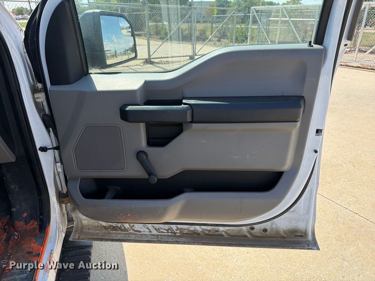 image for item EX4608 2016 Ford F150 pickup truck