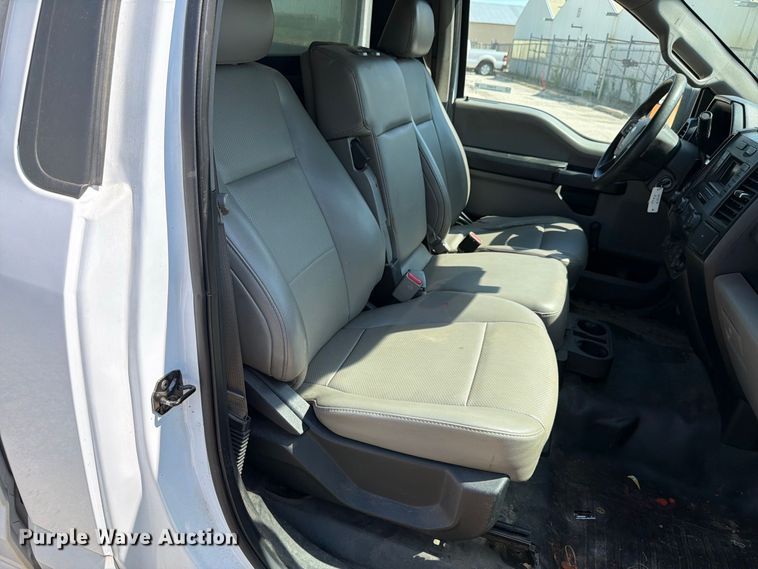 image for item EX4608 2016 Ford F150 pickup truck