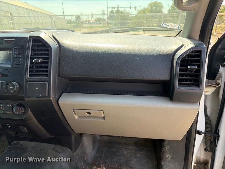 image for item EX4608 2016 Ford F150 pickup truck