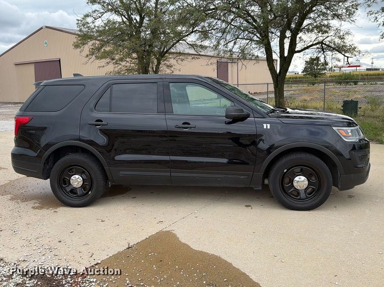 image for item EX4610 2019 Ford Explorer Police Interceptor SUV