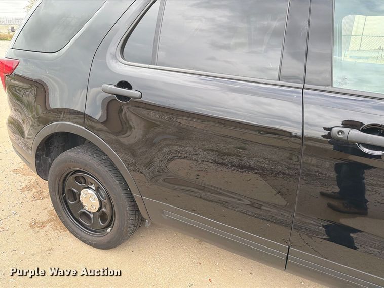 image for item EX4610 2019 Ford Explorer Police Interceptor SUV