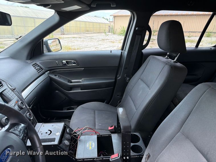 image for item EX4610 2019 Ford Explorer Police Interceptor SUV