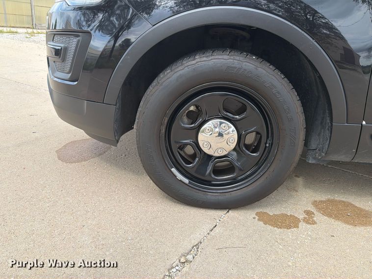 image for item EX4610 2019 Ford Explorer Police Interceptor SUV