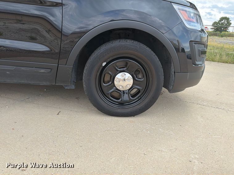 image for item EX4610 2019 Ford Explorer Police Interceptor SUV