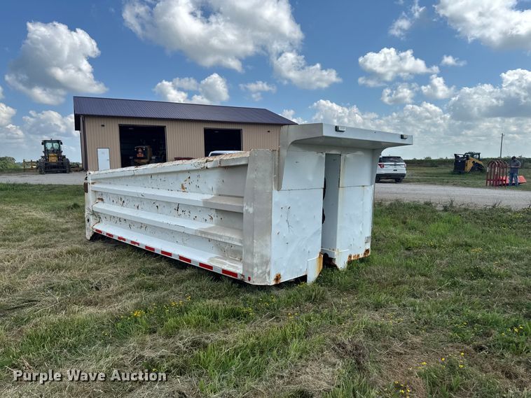 image for item FB5793 Henderson dump bed