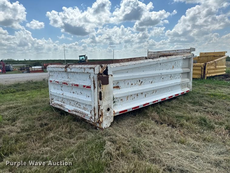 image for item FB5793 Henderson dump bed