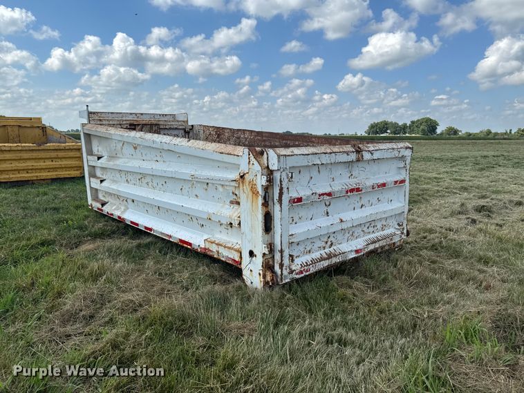image for item FB5793 Henderson dump bed