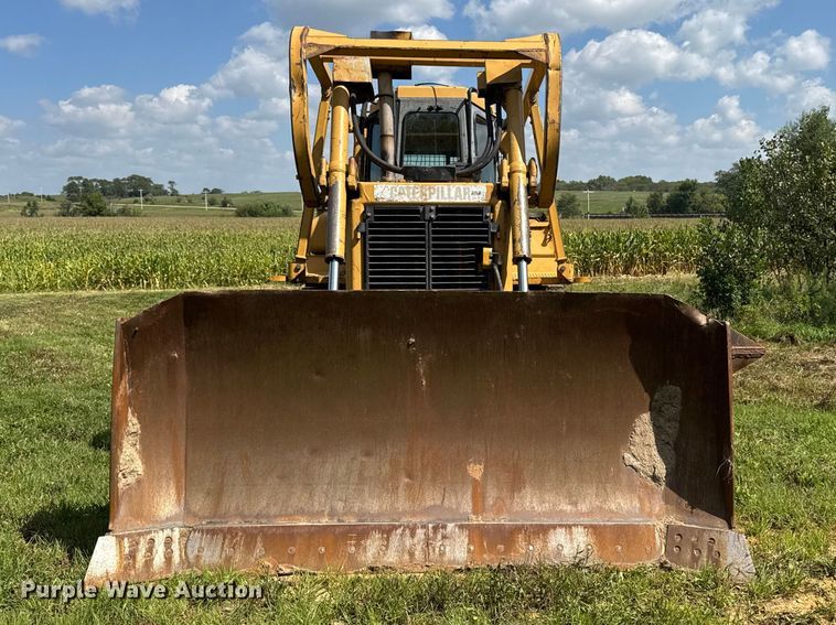 image for item FB5943 1999 Caterpillar D6R XL dozer