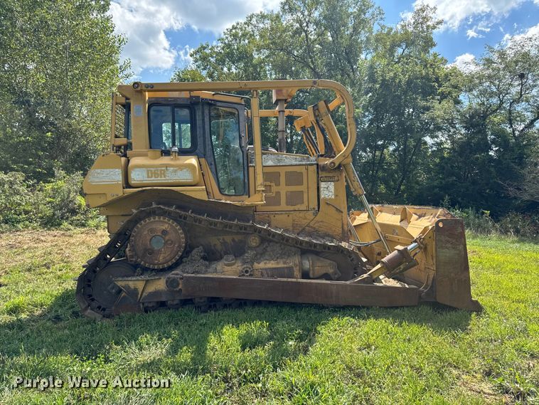 image for item FB5943 1999 Caterpillar D6R XL dozer