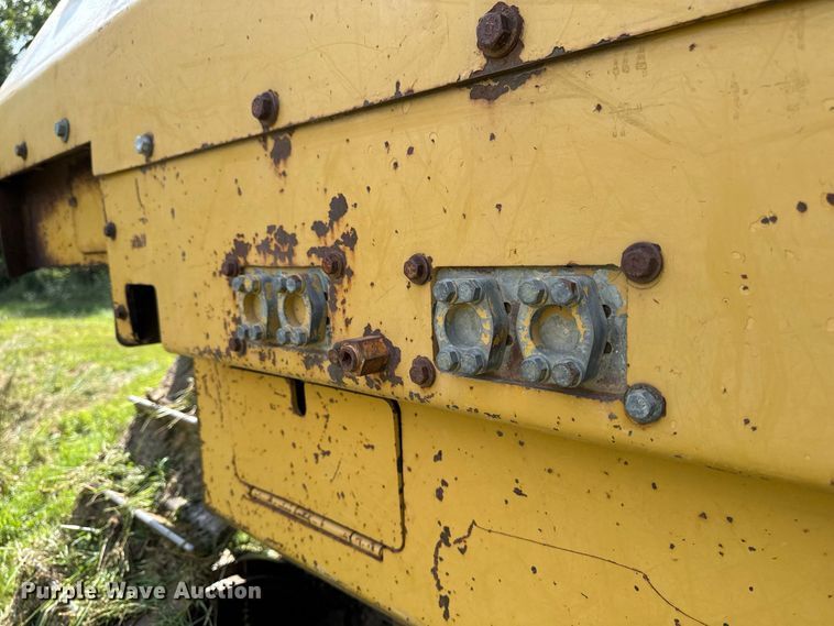 image for item FB5943 1999 Caterpillar D6R XL dozer