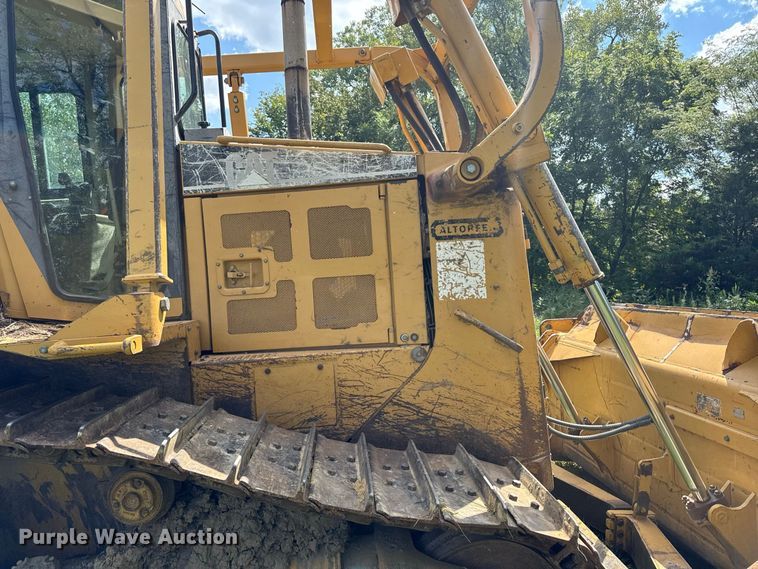 image for item FB5943 1999 Caterpillar D6R XL dozer