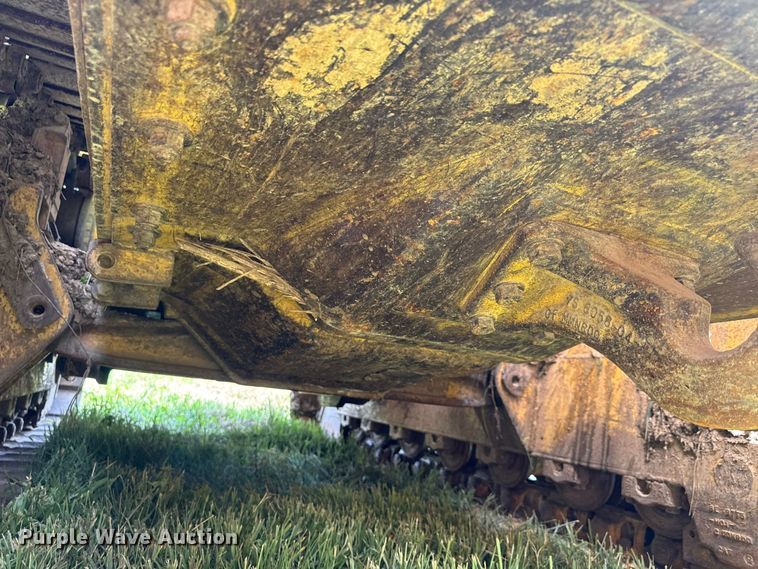 image for item FB5943 1999 Caterpillar D6R XL dozer