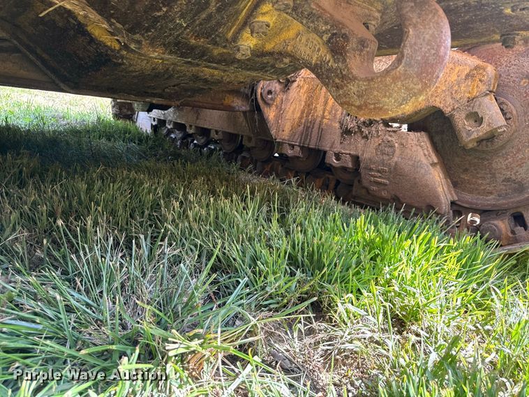 image for item FB5943 1999 Caterpillar D6R XL dozer