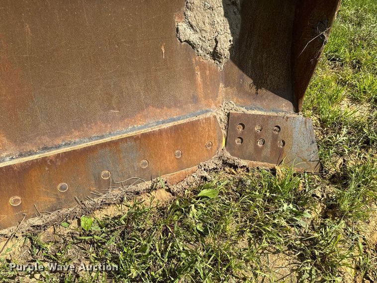 image for item FB5943 1999 Caterpillar D6R XL dozer