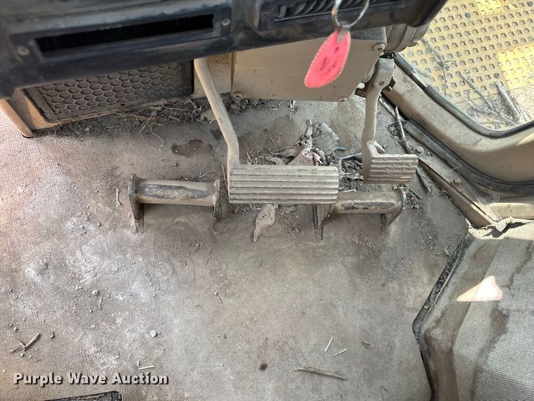 image for item FB5943 1999 Caterpillar D6R XL dozer