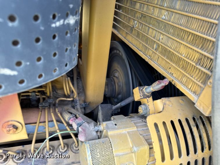 image for item FB5943 1999 Caterpillar D6R XL dozer