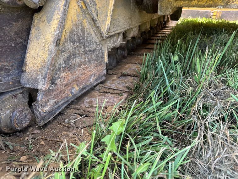 image for item FB5943 1999 Caterpillar D6R XL dozer