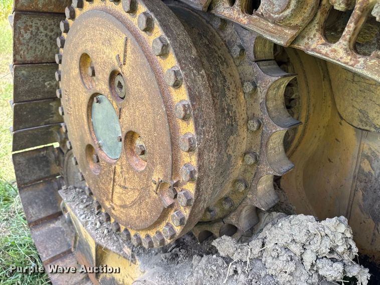 image for item FB5943 1999 Caterpillar D6R XL dozer