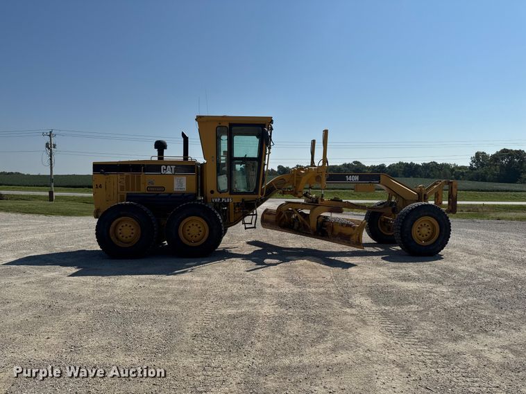 image for item FB5945 2007 Caterpillar 140H motor grader