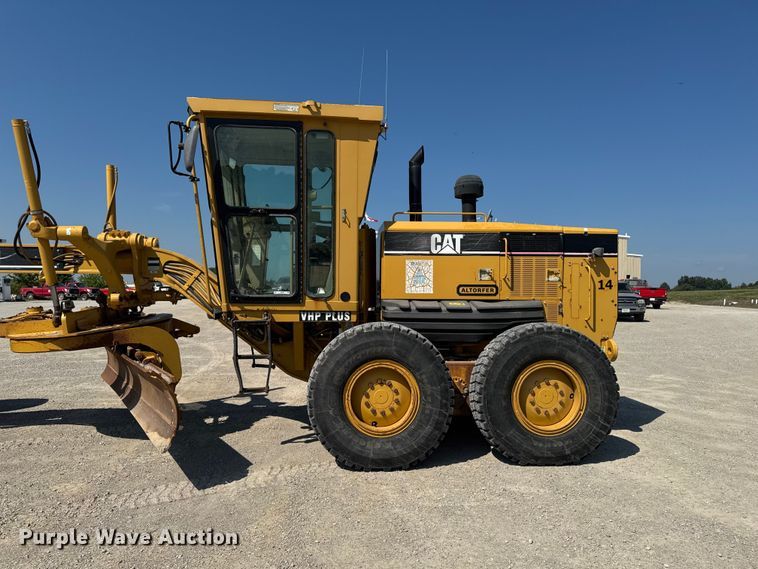image for item FB5945 2007 Caterpillar 140H motor grader