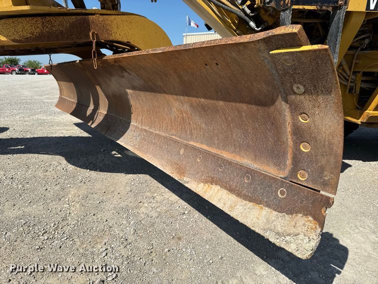 image for item FB5945 2007 Caterpillar 140H motor grader
