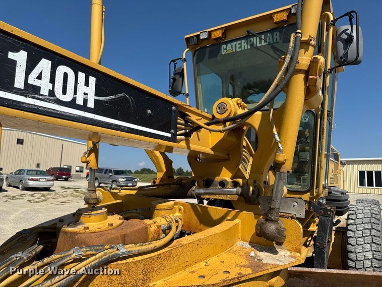 image for item FB5945 2007 Caterpillar 140H motor grader