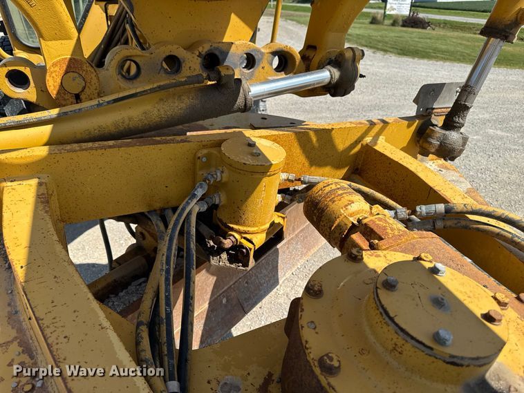 image for item FB5945 2007 Caterpillar 140H motor grader