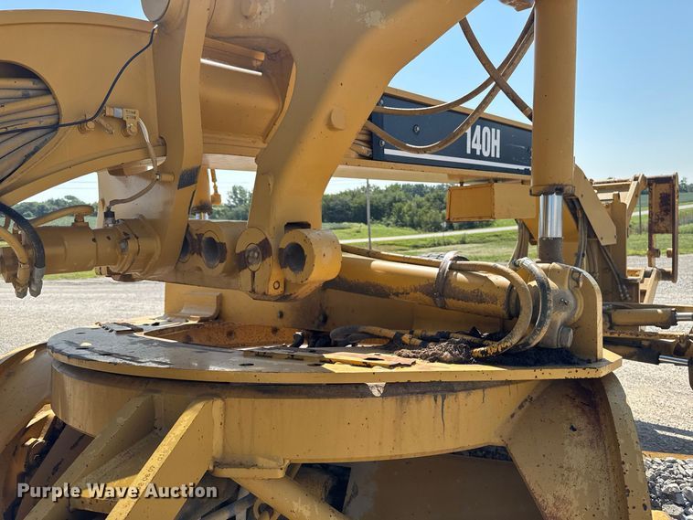 image for item FB5945 2007 Caterpillar 140H motor grader