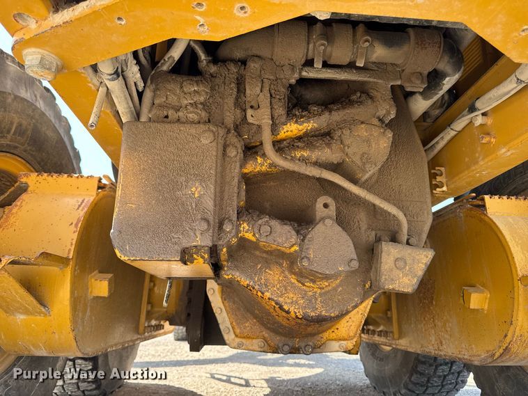 image for item FB5945 2007 Caterpillar 140H motor grader