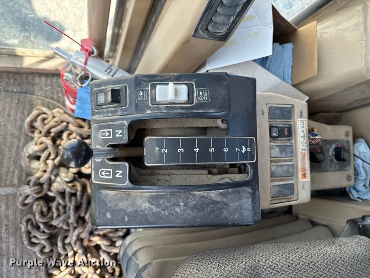 image for item FB5945 2007 Caterpillar 140H motor grader