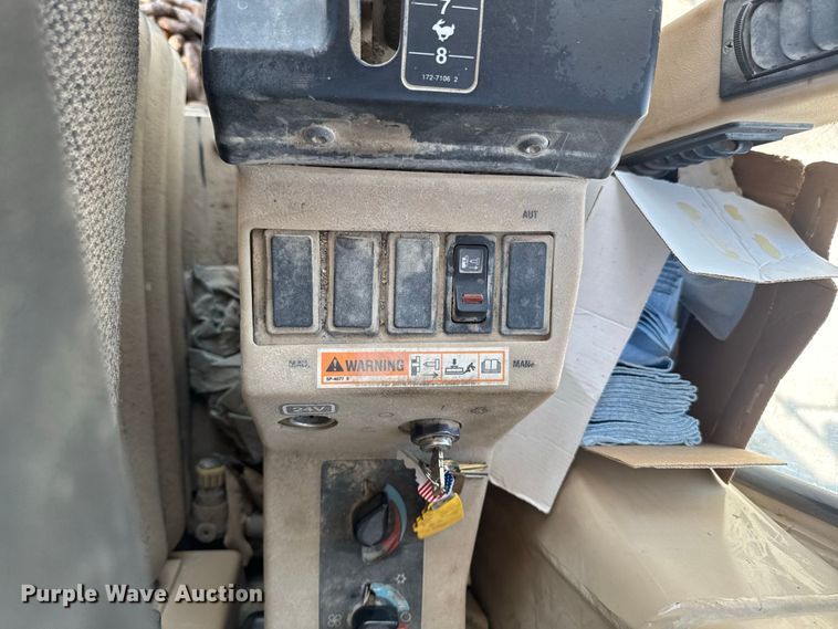 image for item FB5945 2007 Caterpillar 140H motor grader
