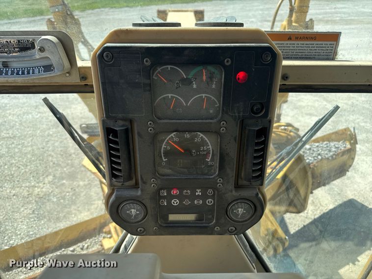 image for item FB5945 2007 Caterpillar 140H motor grader