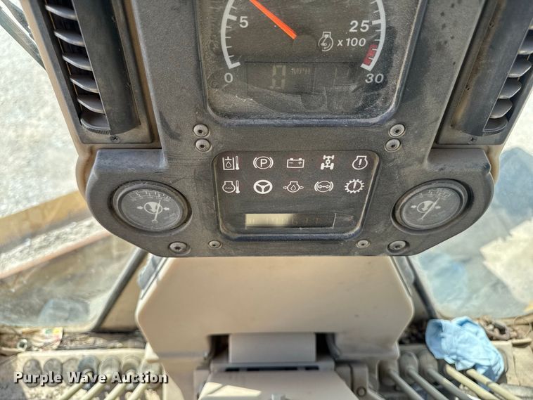 image for item FB5945 2007 Caterpillar 140H motor grader