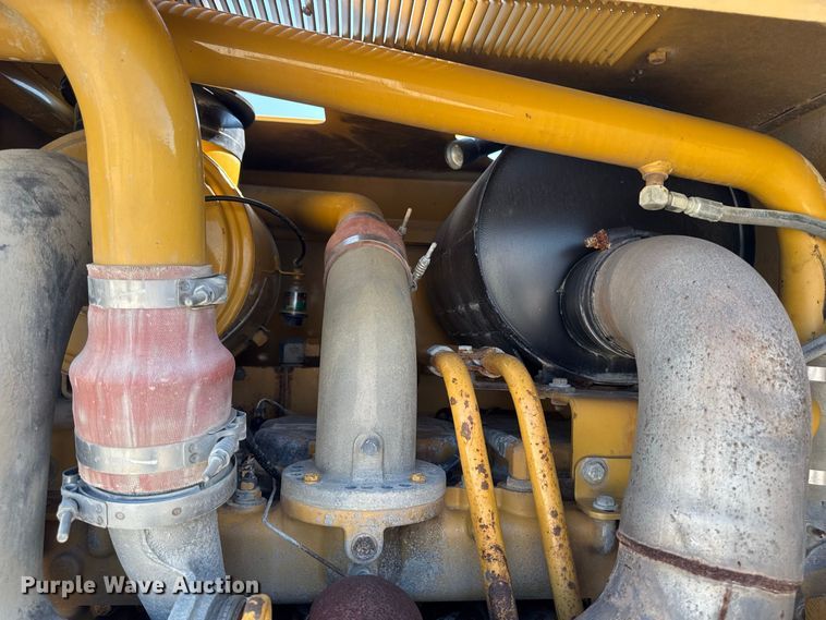image for item FB5945 2007 Caterpillar 140H motor grader