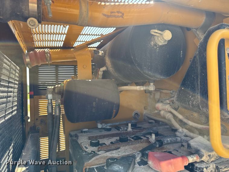 image for item FB5945 2007 Caterpillar 140H motor grader