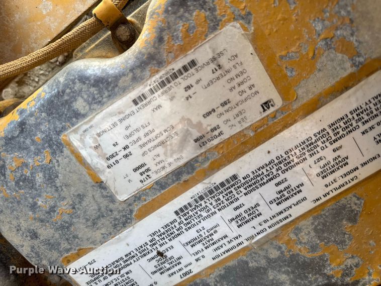 image for item FB5945 2007 Caterpillar 140H motor grader
