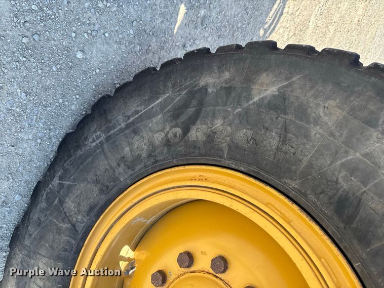 image for item FB5945 2007 Caterpillar 140H motor grader