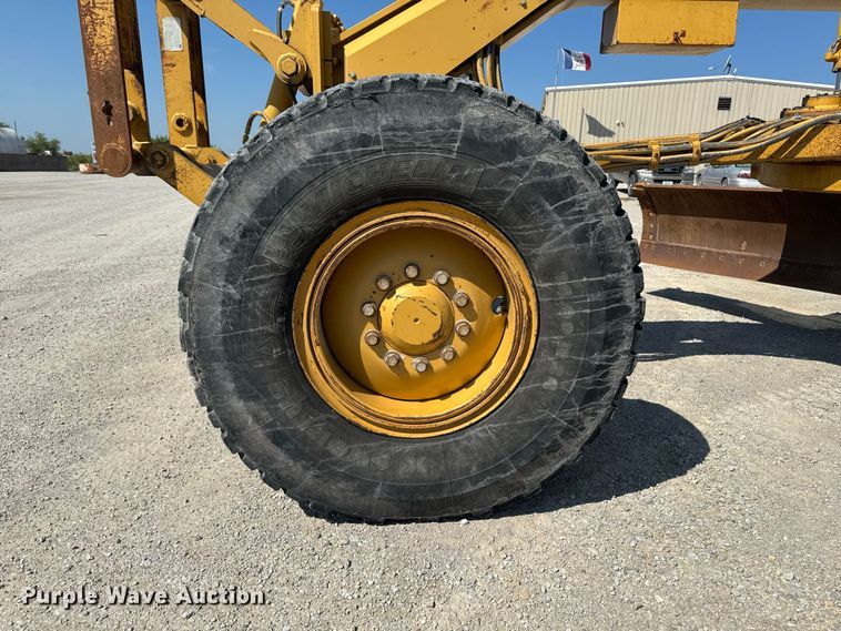 image for item FB5945 2007 Caterpillar 140H motor grader