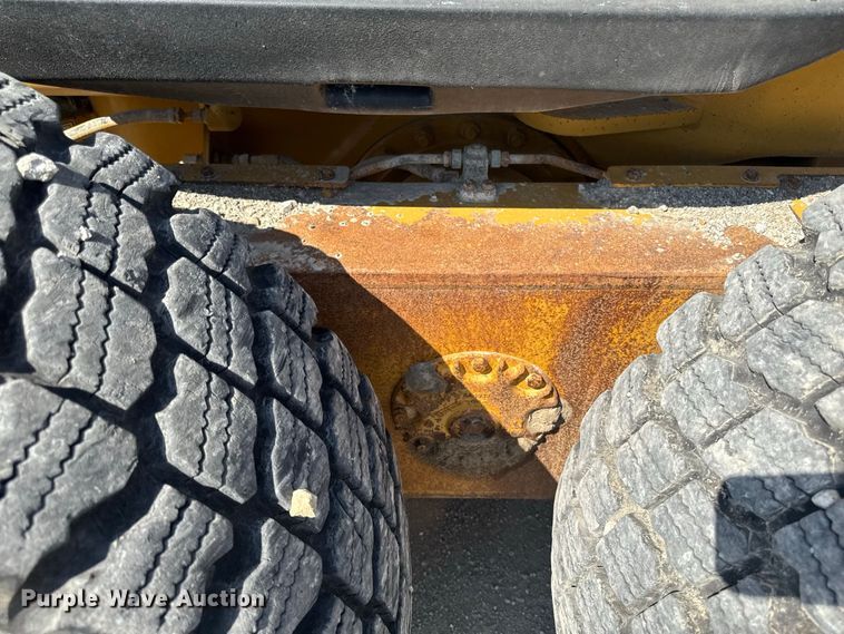 image for item FB5945 2007 Caterpillar 140H motor grader