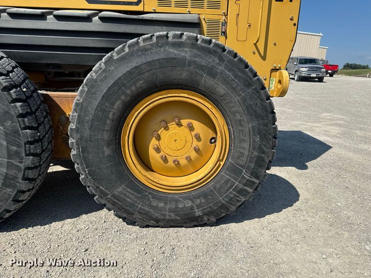 image for item FB5945 2007 Caterpillar 140H motor grader