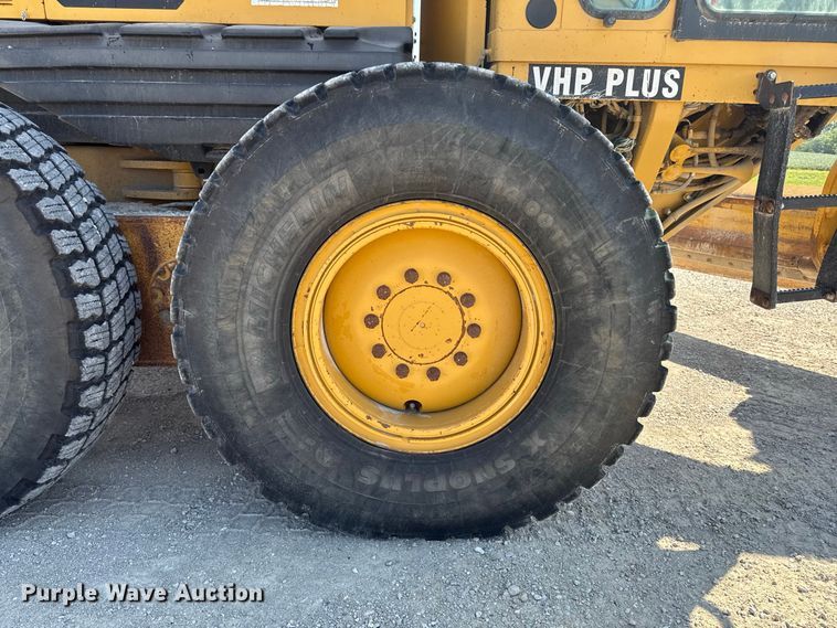image for item FB5945 2007 Caterpillar 140H motor grader