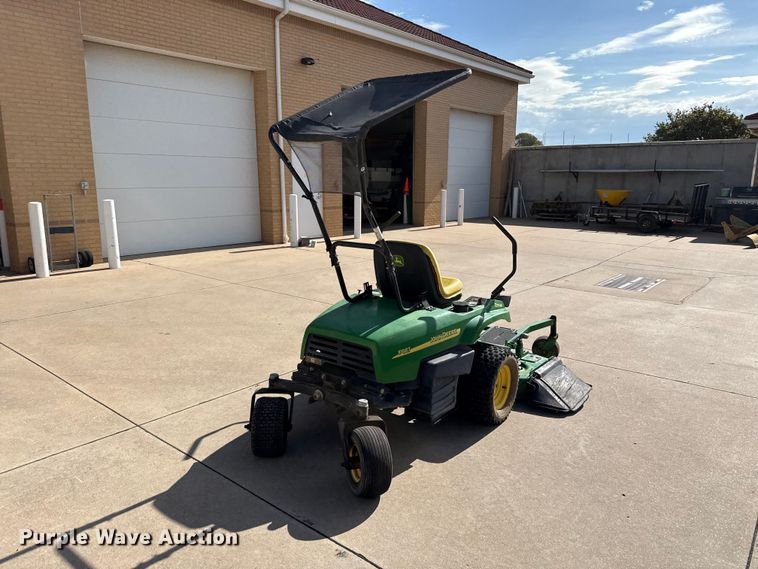 image for item FB6931 John Deere F687 ZTR lawn mower