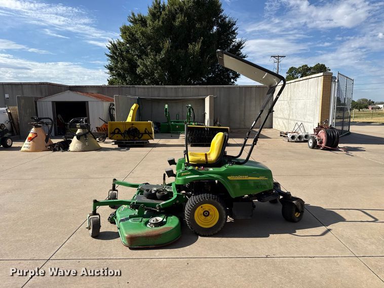 image for item FB6931 John Deere F687 ZTR lawn mower