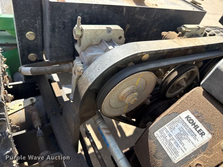 image for item FB6931 John Deere F687 ZTR lawn mower