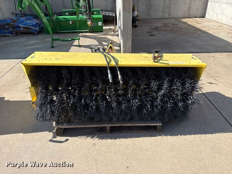 image for item FB6932 John Deere broom