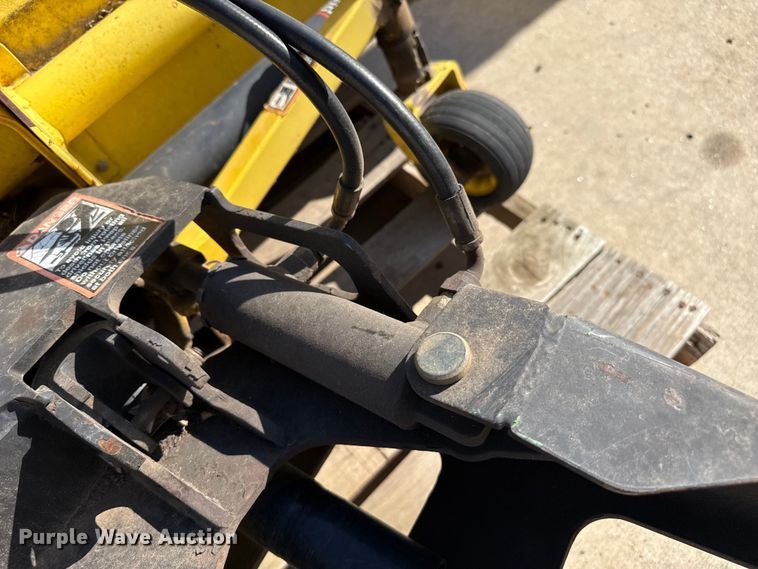 image for item FB6932 John Deere broom