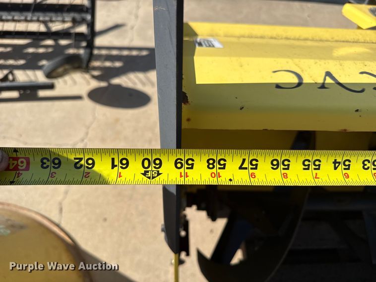 image for item FB6933 John Deere snow blower