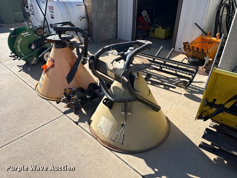 image for item FB6934 Lawn equipment